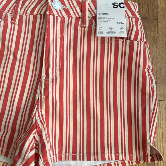 NWT SO Stripe Shorts - Size 11/30 - Picture 3 of 6